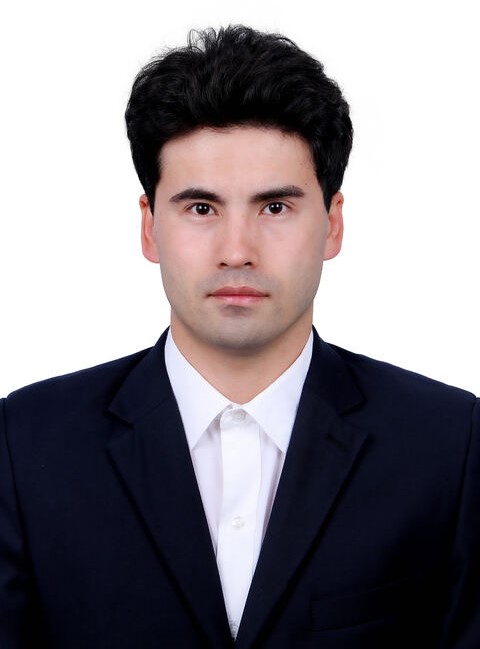 Sharpkate Headshot1.jpg